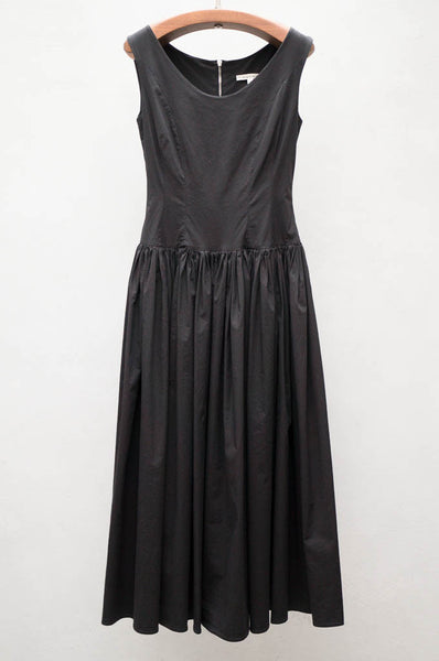 Black Sleeveless Dress