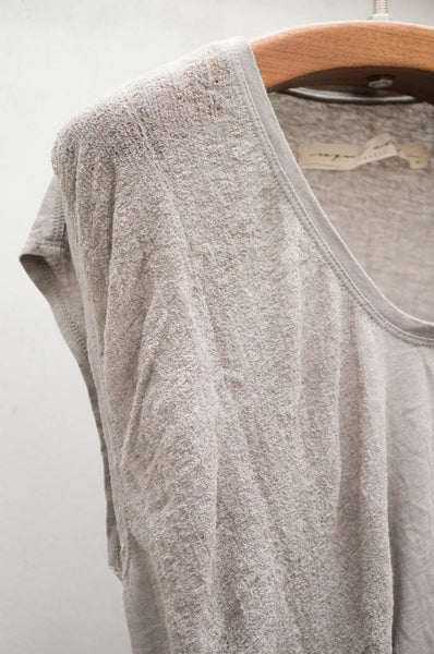 Side shred v neck