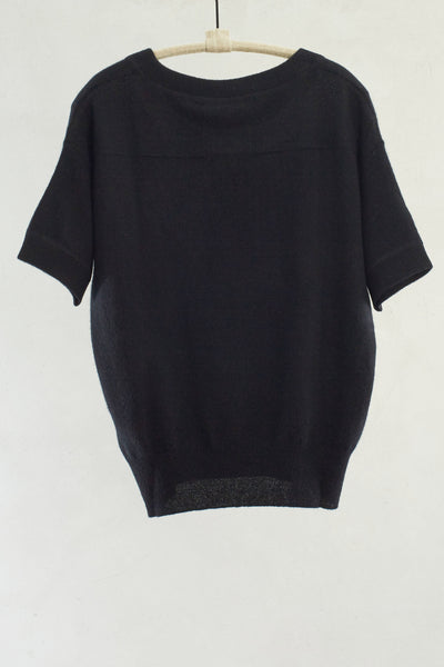 Black Short Sleeve Pullover