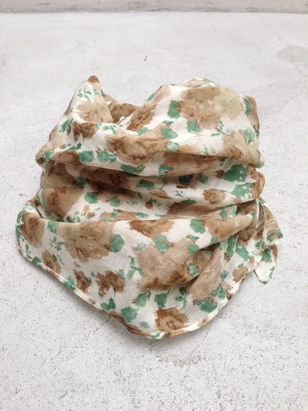 GRACES FLORAL SCARF