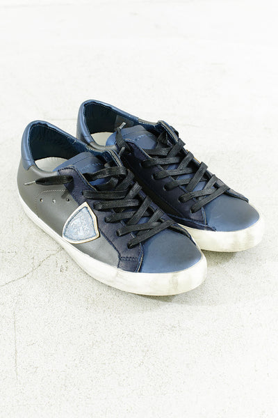 Grey Metallic with Navy Classic Sneaker