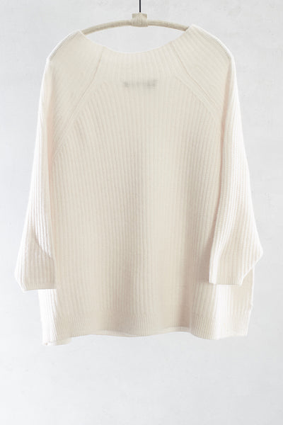 Chalk Freesia Pullover